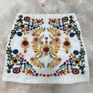 Umgee White Embroidered Detail Mini Skirt